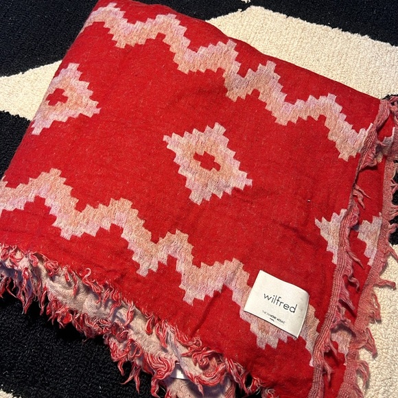 Wilfred Wool Scarf - Picture 3 of 3